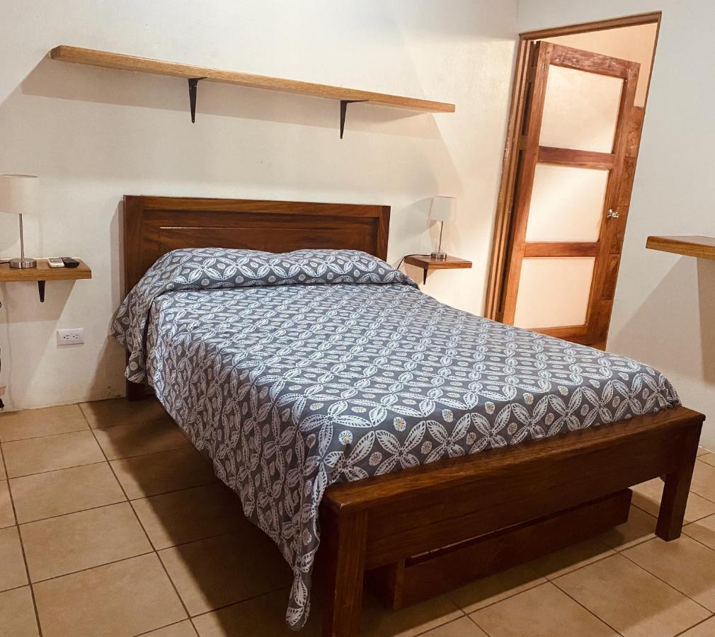 Casa Del Sol Vandrerhjem Playa Santa Teresa  Eksteriør bilde
